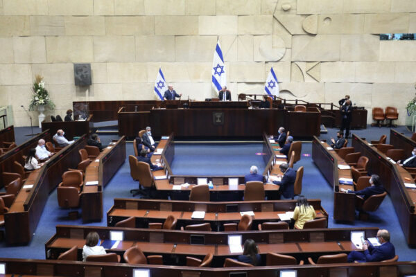 מליאת הכנסת במהלך הדיון לאישור ההסכם עם האמירויות (צילום: קרדיט צילום: דוברות הכנסת, גדעון שרון)