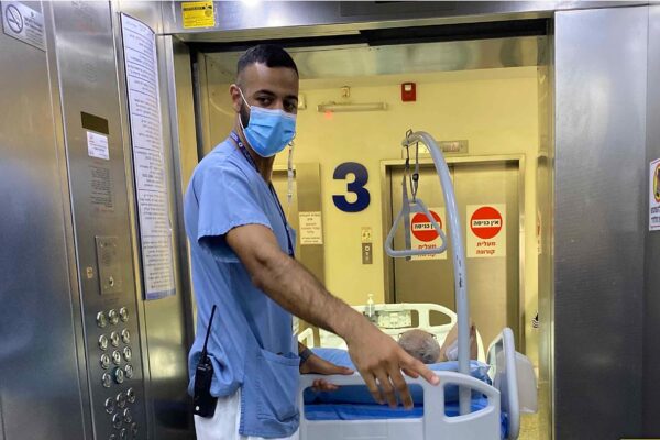 משנע רפואי בבית החולים כרמל בחיפה. למצולם אין קשר לכתבה (צילום: יעל אלנתן)