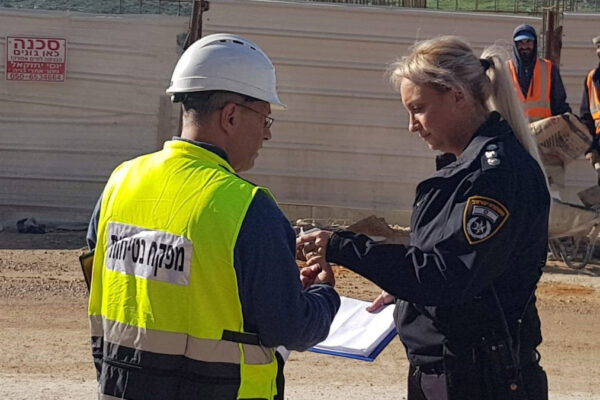 מבצע אכיפה משולב לבטיחות באתרי הבנייה (צילום ארכיון: דוברות המשטרה)