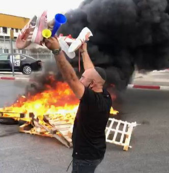 הפגנה של סוחרים בראשון לציון (צילום: יקי טל)