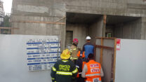 אתר הבנייה ברמת גן בו נפצעו שני עובדים מקריסת יציקת בטון. (צילום: איחוד הצלה)