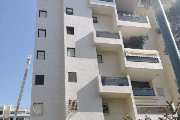 בניין מגורים בתל אביב. מחירי השכירות בעיר עלו ב-28% (צילום: מינהל הבטיחות והבריאות)