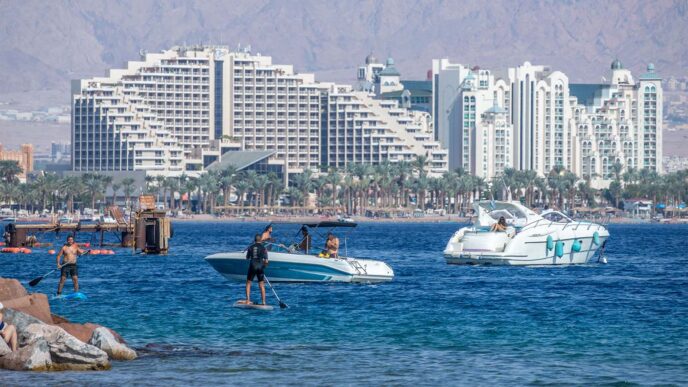 Visitors enjoy the Red Sea in the Southern Israeli city of Eilat, on November 6, 2020. Photo by Yossi Aloni/Flash90