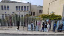 בדרך לבית הספר (צילום: דוד טברסקי)
