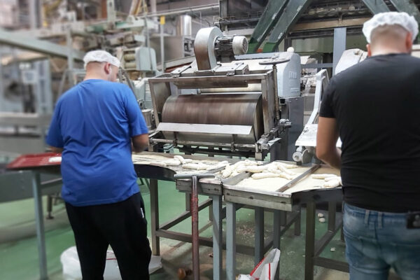 80 עובדים יפוטרו: המאפייה מקרית שמונה שסיפקה לחם לצה״ל תיסגר בחודש הבא
