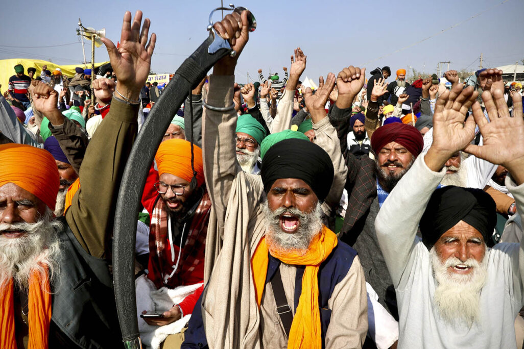 מחאת החקלאים בהודו. דורשים ביטול של החוקים השחורים לצמיתות (צילום: AP Photo/Manish Swarup)