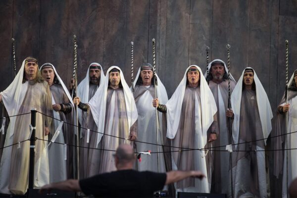 האופרה הישראלית בחזרת תלבושות, לפני הקורונה (צילום: הדס פרוש/פלאש 90)