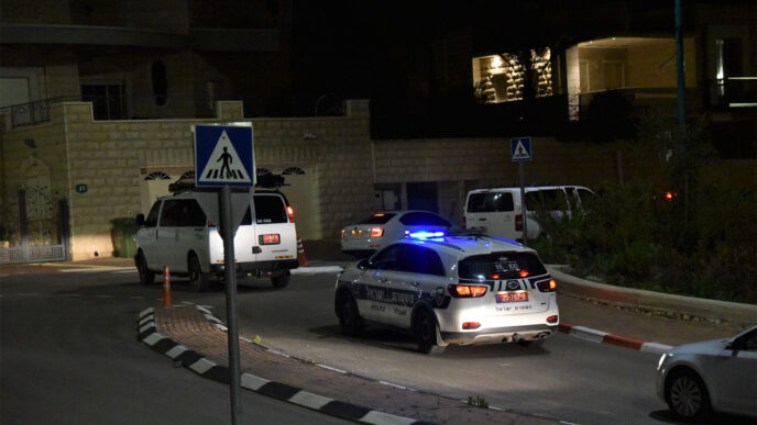 פעילות כוחות המשטרה בטורעאן. (צילום: דוברות המשטרה) פעילות כוחות המשטרה בטורעאן. (צילום: דוברות המשטרה)