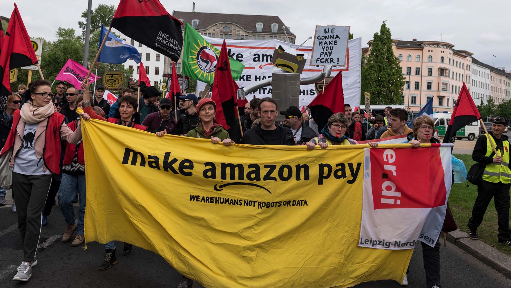 מחאת Make Amazon pay בברלין (Photo by Markus Heine/SOPA Images/LightRocket via Getty Images)
