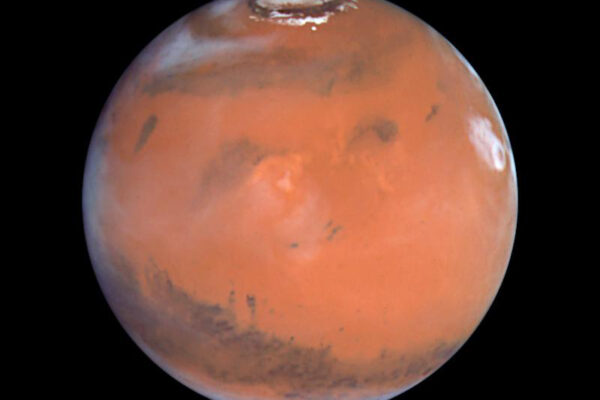 מאדים בעדשת טלסקופ האבל (צילום: Steve Lee University of Colorado, Jim Bell Cornell University, Mike Wolff Space Science Institute, and NASA)