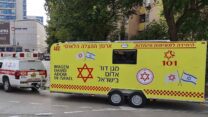 קרון חיסונים של מגן דוד אדום. (צילום: מד"א)