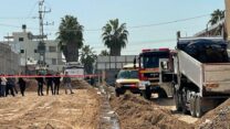 זירת התאונה בכפר קאסם (צילום: גיא לוי, תיעוד מבצעי מד"א)