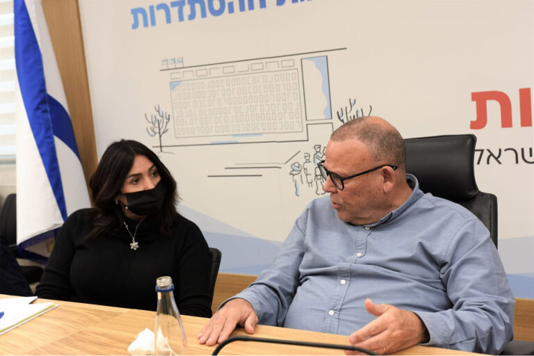 Histadrut chairman Arnon Bar-David and Knesset Member Miri Regev. &quot;He does the right thing when he stands up against the monopolies&quot; (Archive photo: Spokesperson's Division of the Histadrut)