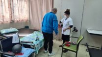 שיקום גריאטרי. "אני ורוב החברות שלי עובדות קשה מאוד במשרה מלאה, כדי להביא הביתה סכום שבקושי מספיק למחיה" (צילום: דפנה איזברוך)
