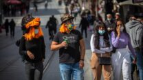 פורים ברחובות ירושלים (צילום: אוליביה פיטוסי / פלאש 90)