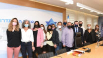 חתימת ההסכם הקיבוצי במנורה מבטחים (צילום: דוברות ההסתדרות)