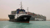 (צילום: Suez Canal Authority via AP)