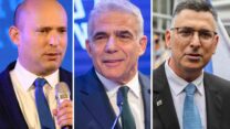 גדעון סער, יאיר לפיד ונפתלי בנט. ממשלת שינוי עוד לא ירדה מהפרק (צילום: פלאש 90)