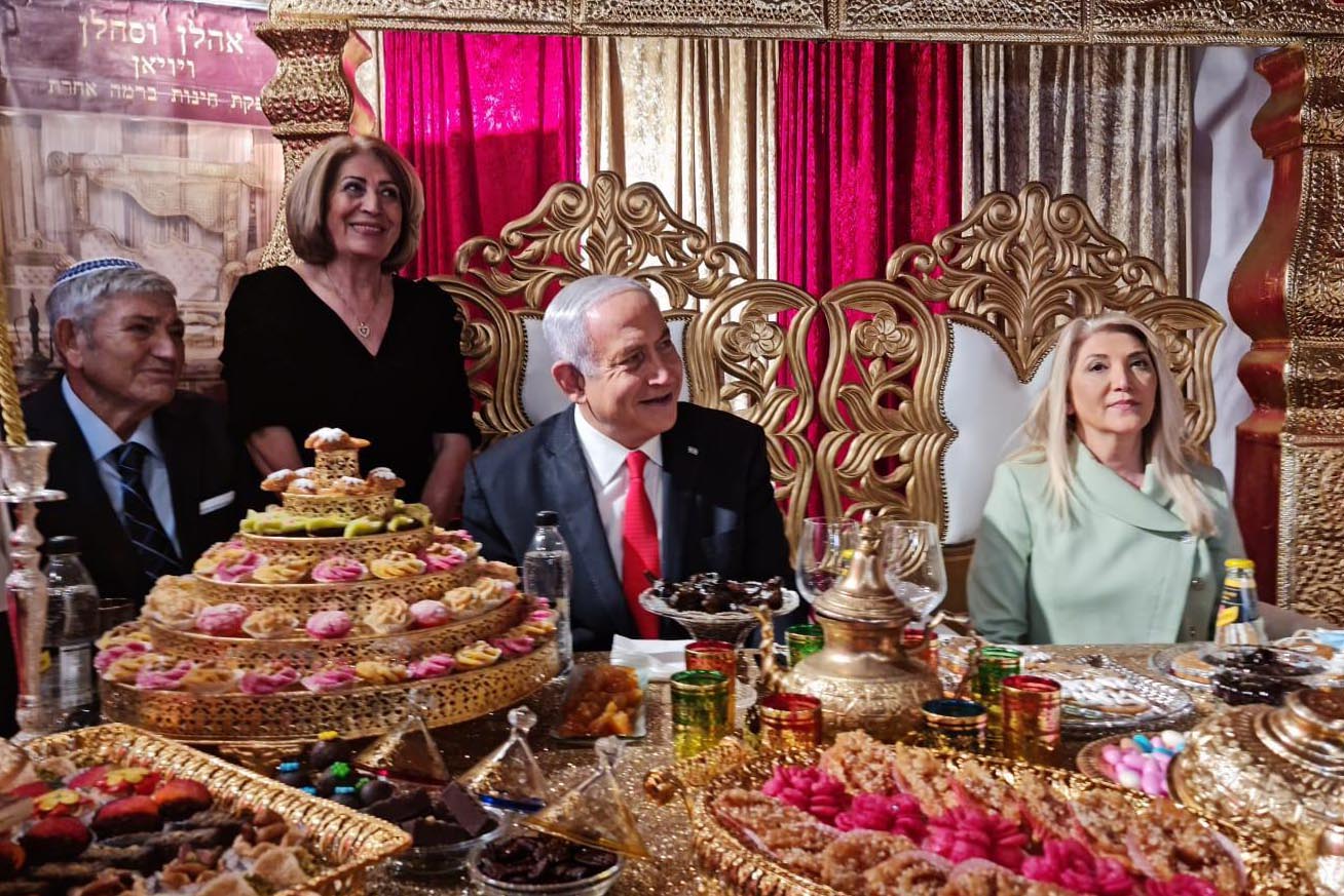 ראש הממשלה נתניהו בחגיגות המימונה אצל ח״כ אסנת מארק במעלה אדומים (צילום: דוברות הליכוד)