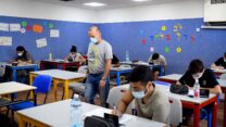 תלמידי תיכון בקורונה. הירידה בתחלואה נמשכת (צילום: יוסי זליגר/פלאש90)