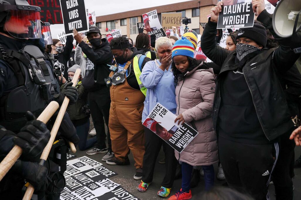 הפגנה במינסוטה בעקבות הריגת דנטה רייט, בן ה-20, על ידי שוטרת (צילום: REUTERS/Leah Millis)