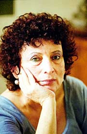 כלת פרס ישראל בתחום ספרות ושירה – יוצרים ומתרגמים היא המשוררת והסופרת נורית זרחי (צילום: ויקימדיה קומונס)