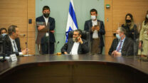 משה גפני בישיבת ועדת הכספים, 26 באפריל 2021 (צילום: נועם מושקוביץ, דוברות הכנסת)