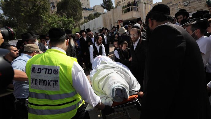 A funeral in Jerusalem for one of the victims of the Meron disaster (Photo: Olivia Pitosi/Flash90)