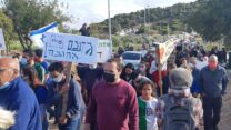 מחאה במשגב בעקבות תג המחיר הבוקר (צילום: אלעד מרדכי)
