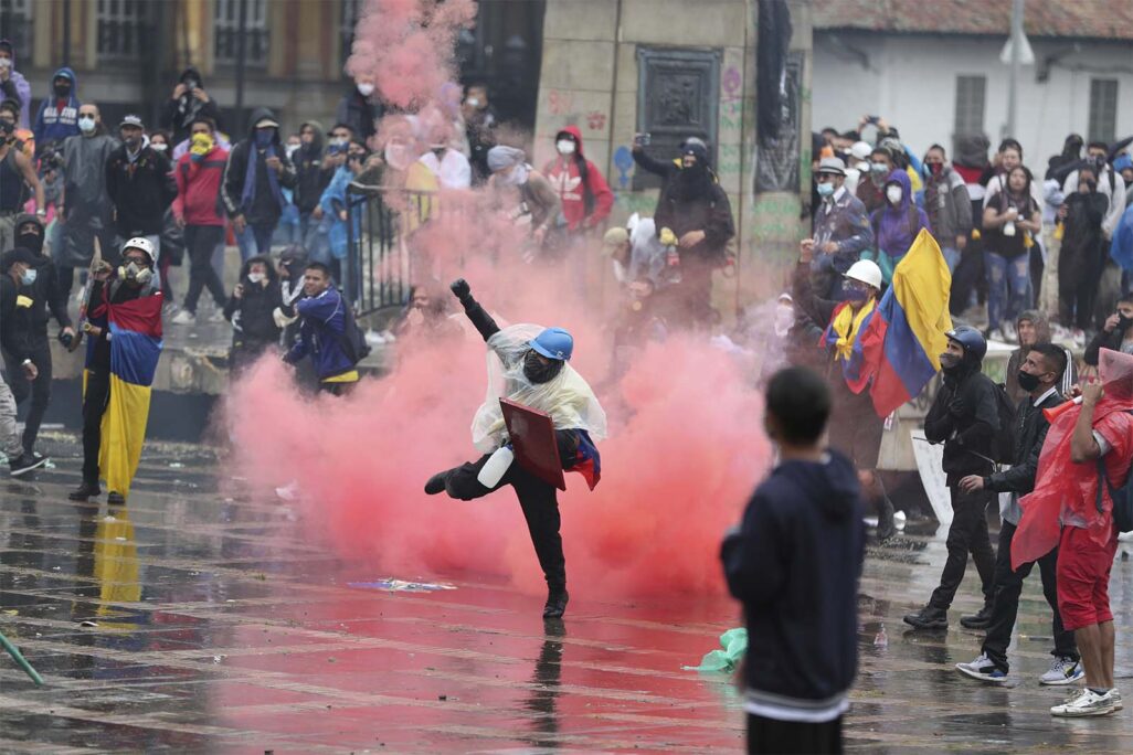 הפגנה נגד השלטון בבוגוטה, קולומביה (צילום: AP/Fernando Vergara)