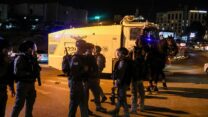 כוחות ביטחון בשיח ג'ראח (צילום: אוליבר פיטוסי / פלאש 90)