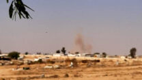 פגיעת רקטה באזור הפזורה הבדואית בנגב. "אוכלוסייה בת מאה אלף תושבים שאיש לא דואג להגן עליה" (צילום: אלבום פרטי)