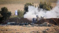 חיל תותחנים ישראלי בגבול ישראל עזה (צילום: Noam Revkin Fenton/Flash90)