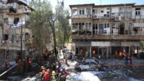 זירת נפילת הרקטה ברמת גן (צילום: דוברות כיבוי והצלה)