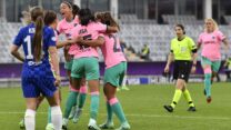 שחקניות ברצלונה לאחר שער מול צ'לסי בגמר ליגת האלופות  (AP/Martin Meissner)