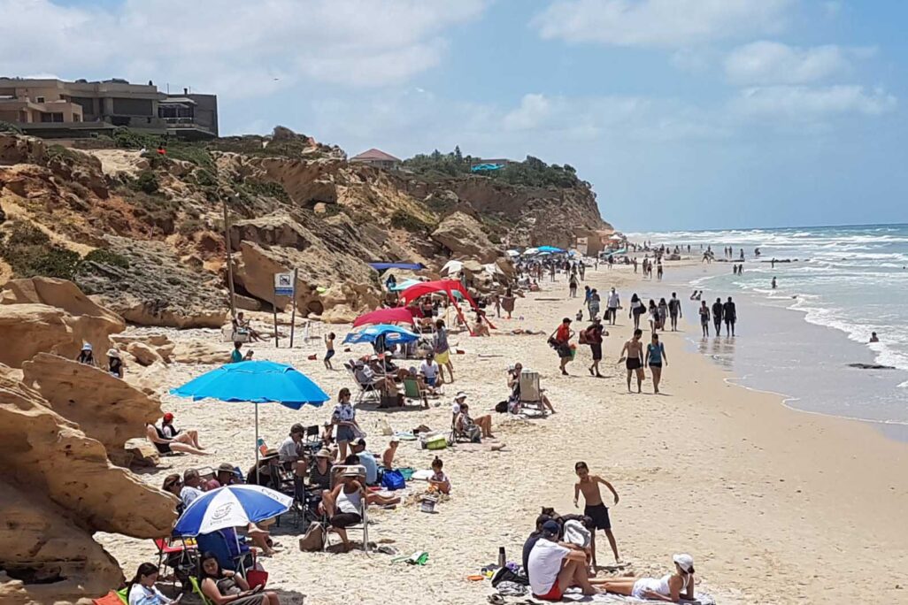 חוף בית ינאי (צילום: דוברות רשות הטבע והגנים)