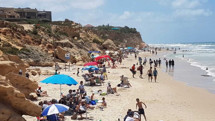 הבגן הלאומי חוף בית ינאי (צילום: דוברות רשות הטבע והגנים)