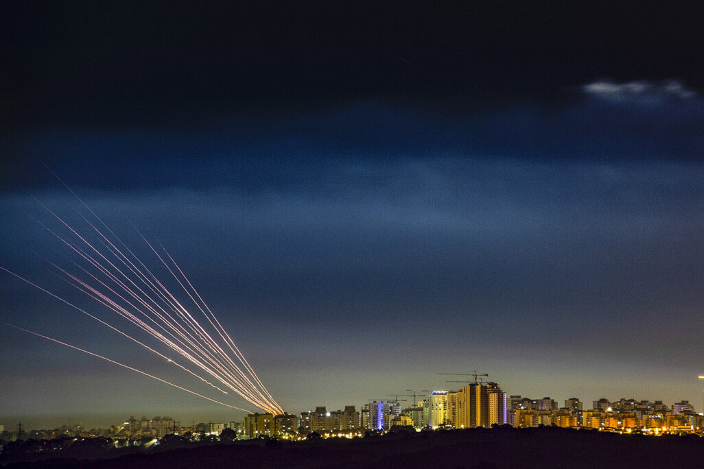 Iron dome anti-missile system fires interception missile as rockets fired from the Gaza Strip to Israel, as it seen from the southern Israeli city of Ashdod, May 15, 2021. (Photo: Avi 
 Roccah/Flash90)