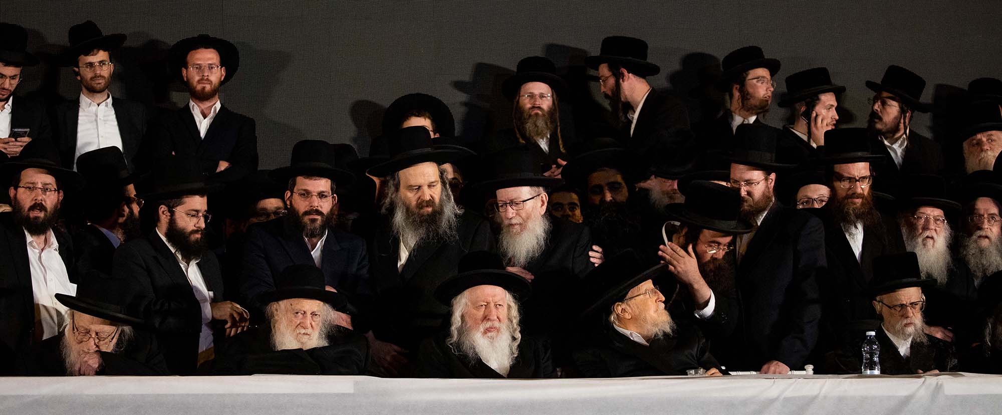 האדמו"ר מגור בעצרת תמיכה ביהדות התורה, ירושלים 2019. "לגור יש תפיסה ייחודית, כשבראש סדר העדיפויות עומד נושא הקדושה" (צילום: Yonatan Sindel/Flash90)
