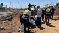 זירת תאונת העבודה ברמת השרון. (צילום: תיעוד מבצעי מד"א)