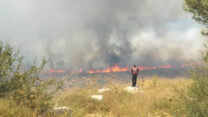 השריפה בבת עין (צילום: כבאות והצלה מחוז יו"ש)