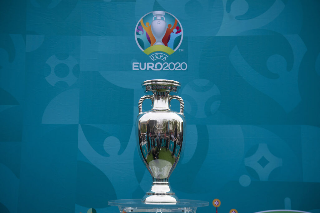גביע טורניר יורו 2020 בכדורגל (צילום: Reuters)