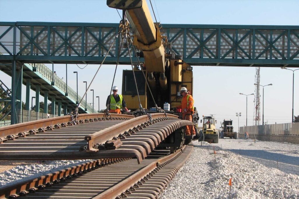 עובדי רכבת בפעולה (צילום: דוברות רכבת ישראל) עובדי רכבת בפעולה (צילום: דוברות רכבת ישראל)