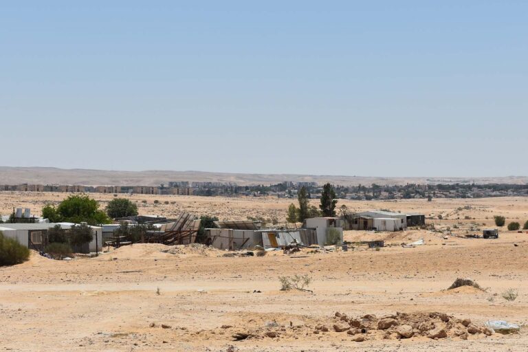 רח'מה וברקע ירוחם (צילום: טל כספין)