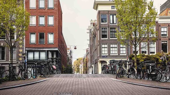 Amsterdam. (Photo: Shutterstock)