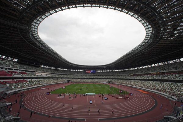 האצטדיון האולימפי בטוקיו, בו יתקיים טקס הפתיחה של האולימפיאדה (צילום: AP Photo/Shuji Kajiyama, File)