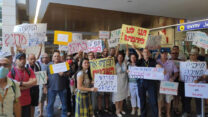 מורי הדרך מפגינים בנתב"ג (צילום ארכיון: מורשת דרך)