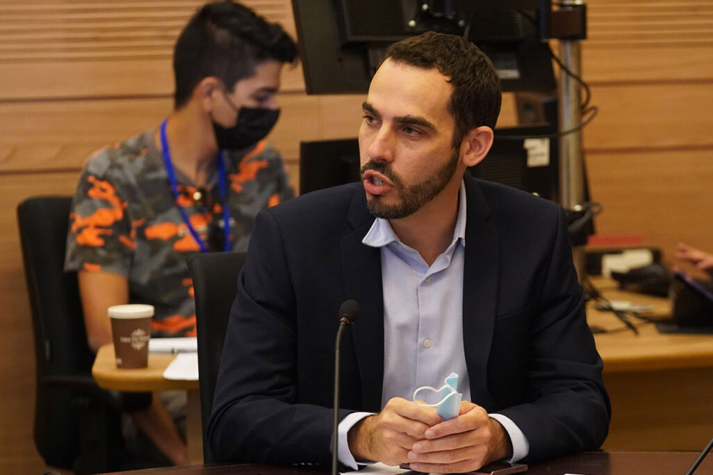 Yogev Gardus, head of the Budget Department in the Ministry of Finance, in the Knesset (Photo: Dani Shem Tov)