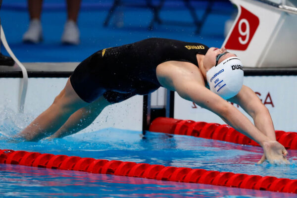 אנסטסיה גורבנקו בגמר האולימפי ב-100 מטר גב (צילום: סימונה קסטרוויאלי, הוועד האולימפי בישראל)