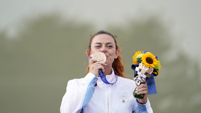 אלסנדרה פרילי מסן מרינו זכתה במדליית ארד היסטורית בירי בצלחות חרס (צילום: Mandi Wright-USA TODAY Sports)